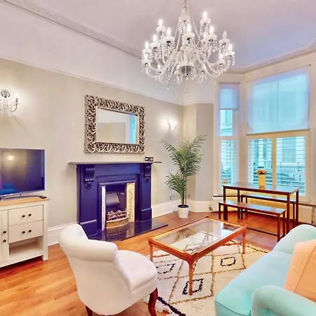 Bright & Spacious West London Gem Exterior photo